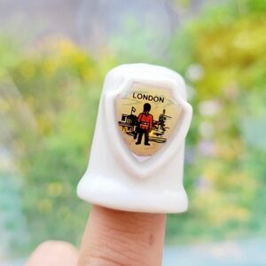 Vintage Queen's Guard / King's Guard Buckingham Palace London Soldier Thimble